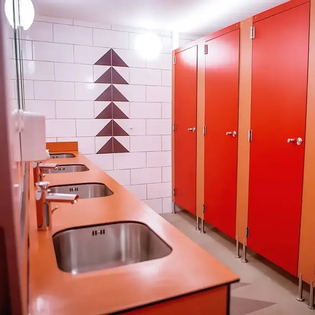 Fotografie zázemí kempu Harasov