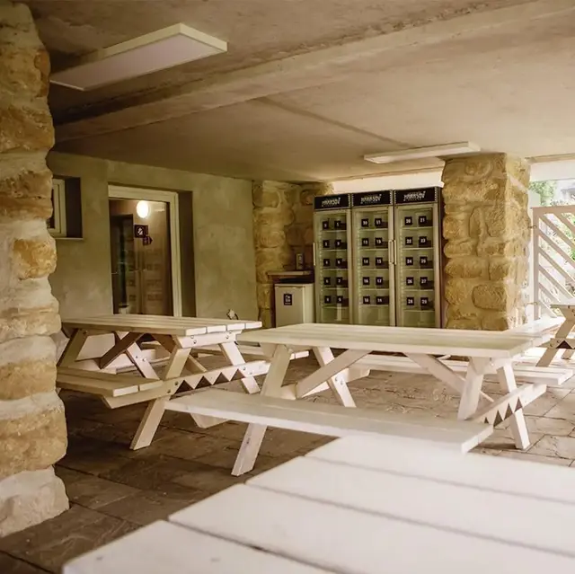 Fotografie zázemí kempu Harasov